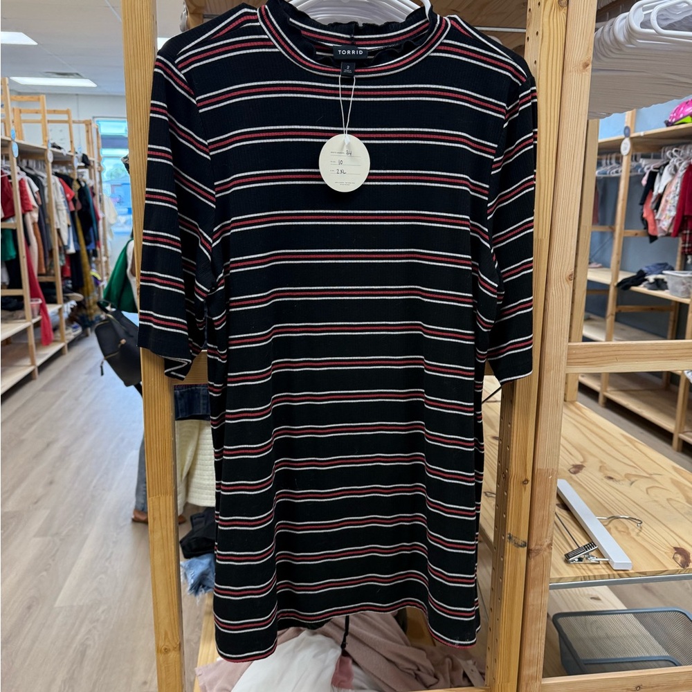 Torrid Black Tee with Red and White Stripes